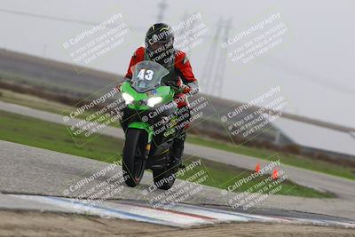 media/Nov-29-2025-TrackDaz (Sat) [[10ae2d9bce]]/B Group/Session 4 (Wheelie Bump)/